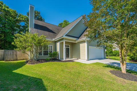 104 Equinox Circle active home in Heatherwoods, Ladson, SC