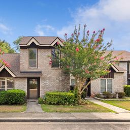 6 Brighton Circle
