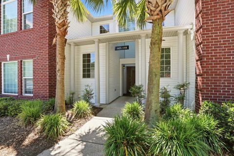 141 Golfview Lane active home in Legend Oaks Plantation, Summerville, SC