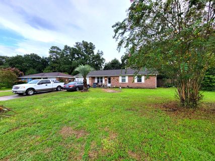 133 E Edgefield Drive