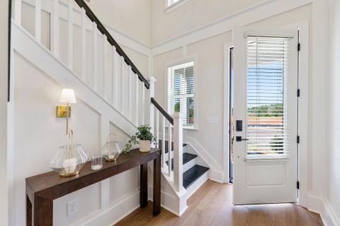 215 Crosswick Street pending home in Pineland Preserve, Summerville, SC