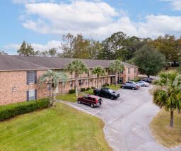 6240 Old Point Road Apt C7