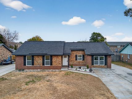 215 Horseshoe Drive