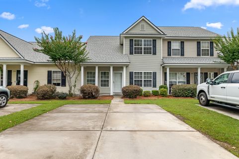 217 Seneca River Drive active home in Lakes Of Summerville, Summerville, SC