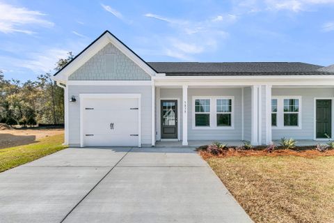 5077 Blackberry Lane active home in Tea Farm, Ravenel, SC