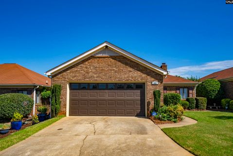 305 Patio Place