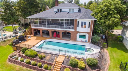 304 Racket Road