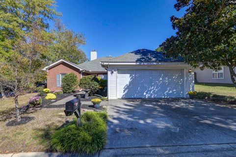 201 Twin Oaks Lane