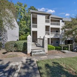 121 Edgewater