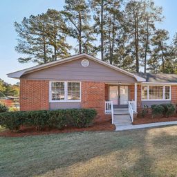 216 Meadowbury Drive