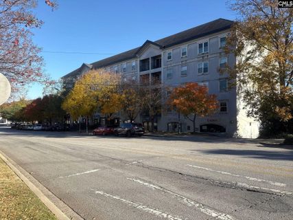 2002 Greene Street 209