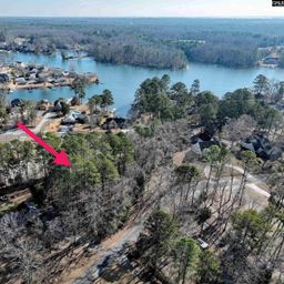 409 Dutchman Shores Circle