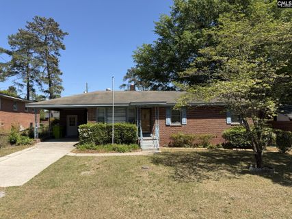 2223 Long Shadow Lane active home in Woodfield Park, Columbia, SC