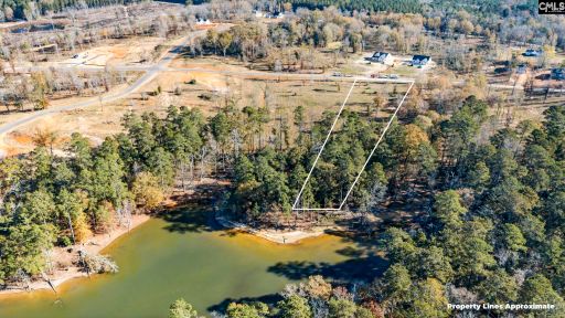 Navigator Trail active home in Breakwater At Woodside Shores, Prosperity, SC