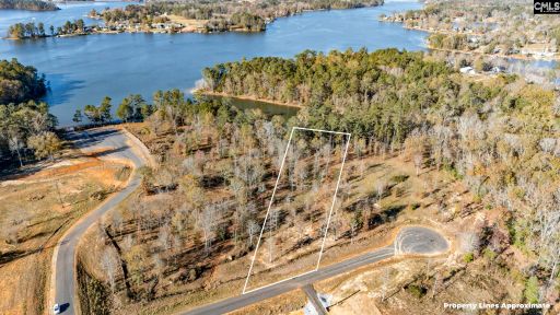 Ferry Phil Court pending home in Breakwater At Woodside Shores, Prosperity, SC