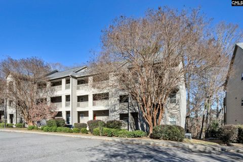 226 Edgewater Lane