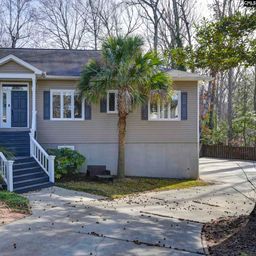 611 Clearview Court