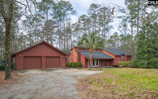 6 Running Fawn Court