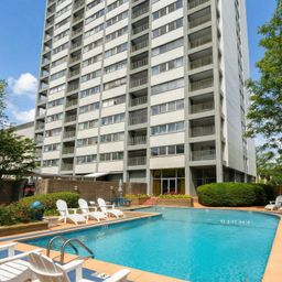1520 Senate Street 204