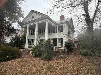 1234 Calhoun Street