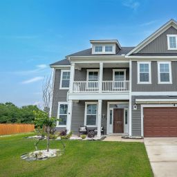 673 Bellflower Lane