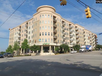 601 Main St 117