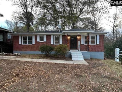 908 Slash Pine Drive
