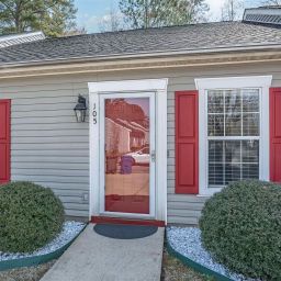 105 Thorn Tree Lane