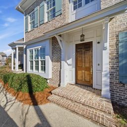 2 Highbourne Court