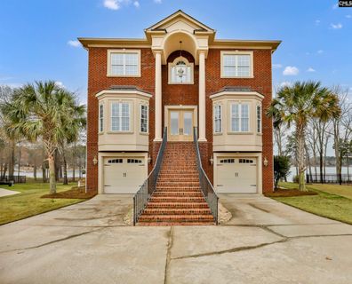 Woodwillow Point, Chapin