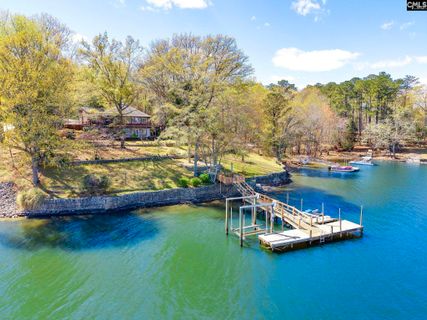 1658 Ginkgo Trail