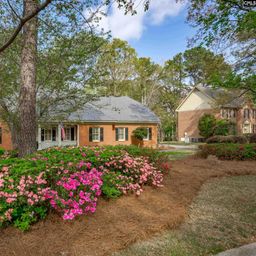 221 Bostwick Ridge