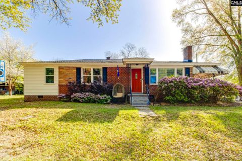 2201 Kennedy Street active home in Rosewood, Columbia, SC