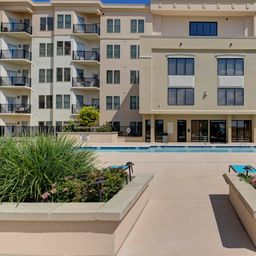 601 Main Street 303