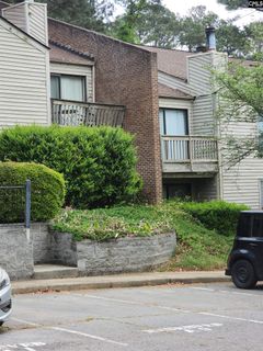 Homes in Courtyard, Columbia