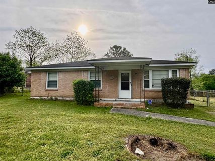 1004 Blue Ridge Terrace