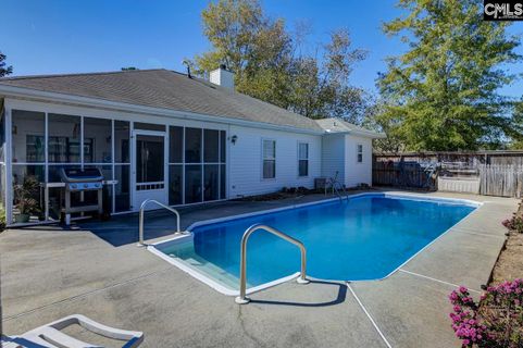 201 Twin Oaks Lane
