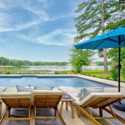 305 Northlake Road