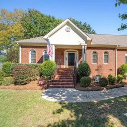 200 Emerald Oaks Way