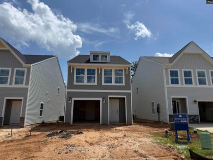328 Tartan Road active home in Laurinton Farms, Hopkins, SC