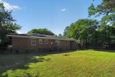1015 Greenlawn Drive pending home in Eastview, Columbia, SC