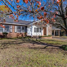 5802 Mcmillan Circle