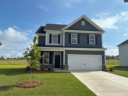 145 Dew Blossom Drive active home in Peachtree Hills, Lexington, SC