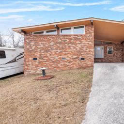 424 Folkstone Road