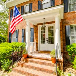 4 Holly Forest Court