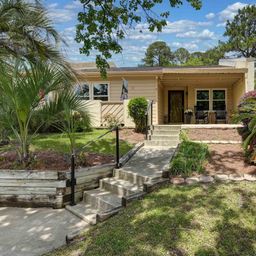 7 Boardwalk Lane