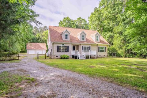 825 Westwoods Drive