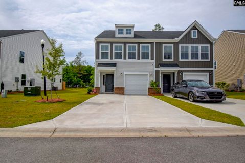 421 Nutsedge Court active home in Murray Village, Lexington, SC