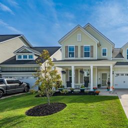 553 Harbour Pointe Drive