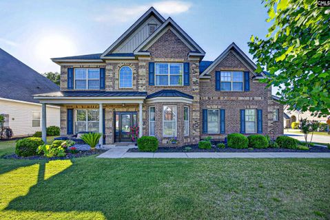 211 Long Island Trail pending home in Hampton Park, Lexington, SC